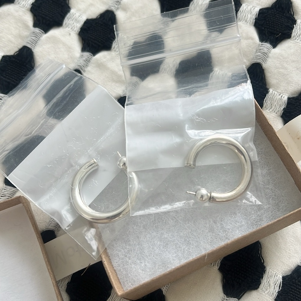Sophie Buhai Small Everday Hoops - Sterling - Picture 13 of 15